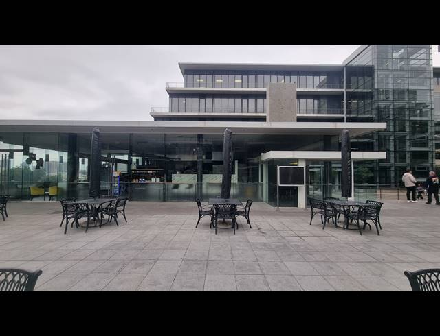 5,141M² OFFICE TO LET IN WOODSTOCK